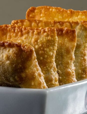 Pastel de feira crocante – Receita com massa caseira fácil